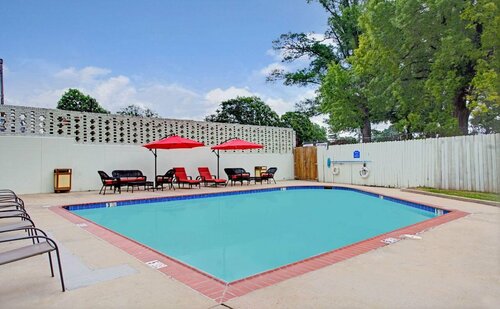 Downtown Inn & Studio Suites, Забронировать Отель Отели Теннесси с завтраком, Завтраки