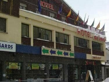 Hotel Refugi dels Isards, Забронировать Отель Пас-де-ла-Каса Грандвалира, рядом с Горнолыжный подъемник Пас де ла Каса