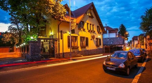 Pension Brasovu Vechi, Забронировать Отель Отели Prahova Valley 4 звезды, 4*