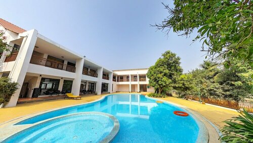Gir Vanvaso Resort, Varaa Lomakeskus Sasan hotellit, joissa on uima-allas, Uima-allas