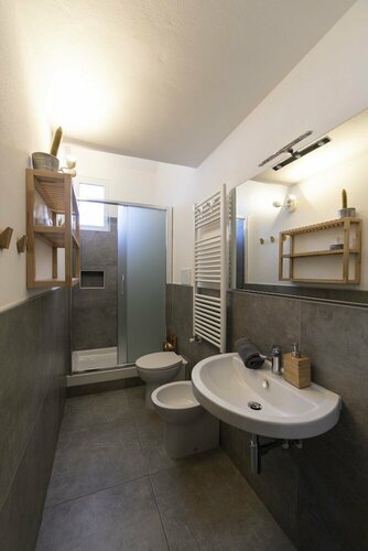 Dogana d'Acqua Art B&B, Забронировать Отель «постель и завтрак» Отели в центре Ливорно с завтраком, отели в центре Ливорно с завтраком