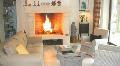 Le Clos Fleuri, Забронировать Отель Буа-ле-Руа Seine-et-Marne