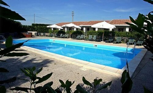 I Briganti di Capalbio, Брондау Қонақ үй Capalbio қаласындағы төсек алаңы бар қонақ үйлер, Тоқтау алаңы