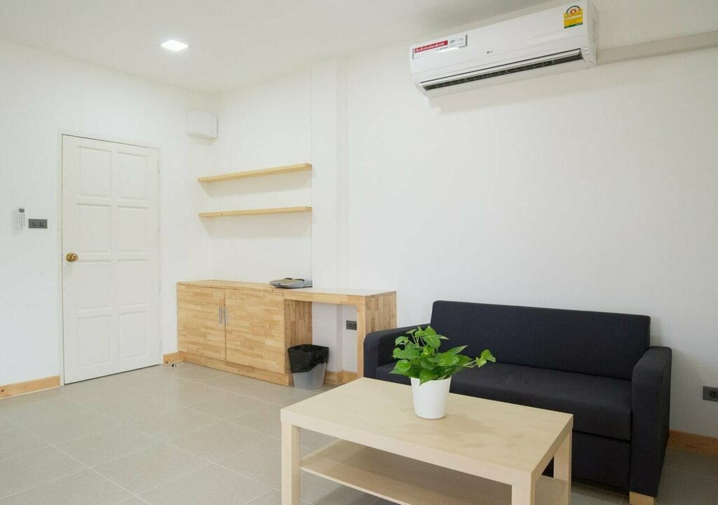 Hug homestay hotel