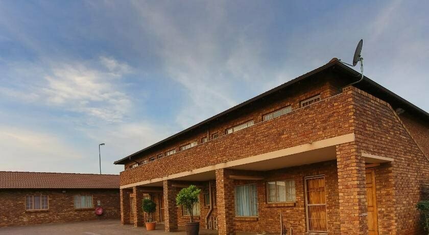 Rudman Townhouses Self-catering Accommodation