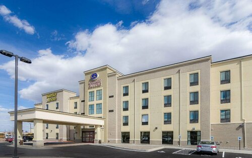 MainStay Suites Near Denver Downtown, Забронировать Отель Денвер Колорадо, рядом с Dever Health Hospital