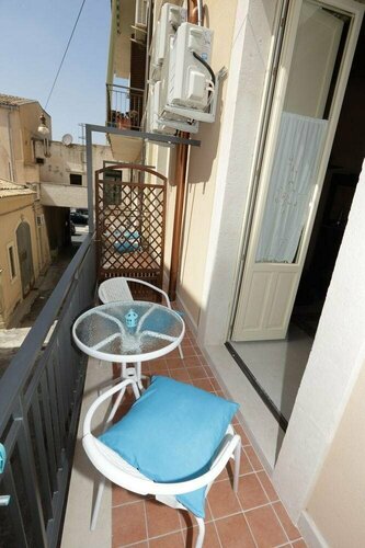 "Suliscenti" Dimora Siciliana B&B, Book Hotel Hoteller i Sicilien med parkering, Parkering