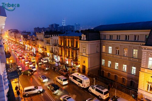 Отель Tribeca, Забронировать Отель Чугурети Тбилиси, рядом с Мост Царицы Тамары