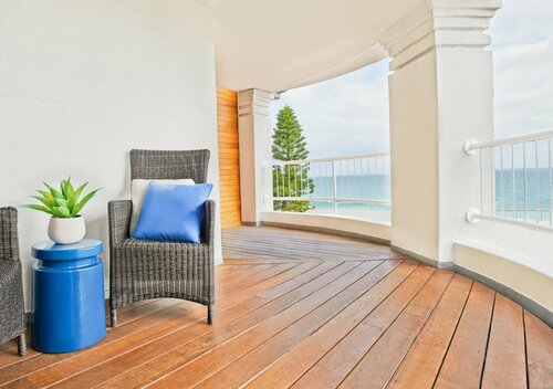 Beautiful 3BR Beachside Apt in Cottesloe!, Забронировать Отель Отели Коттеслоу 4 звезды, 4*