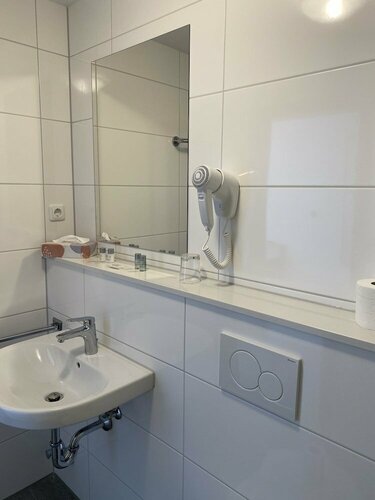 Hotel Gloria, Забронировать Отель Отели Альсдорф  3 звезды, 3*