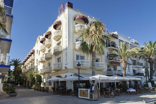Hotel Sitges, Забронировать Отель Отели Ситжес с парковкой, рядом с Пляж Сиджес, Парковка