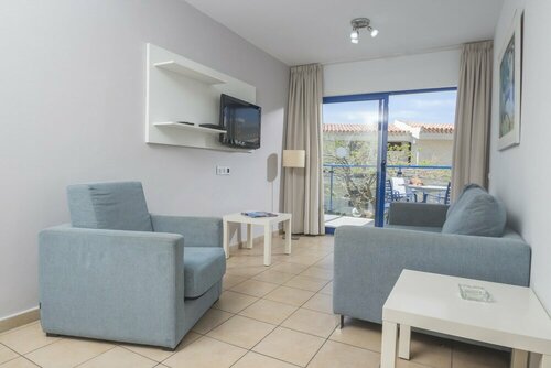 Alsol Los Caribes 1- Adults Only, Забронировать Отель Отели Плайя дель Инглес с бассейном, Бассейн