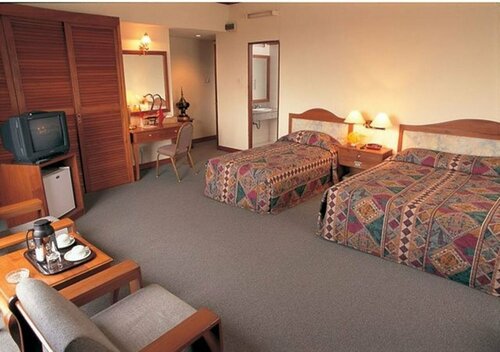 Yuzana Hotel, Rezervasyon Otel Bahan , German Embassy yakınındaki