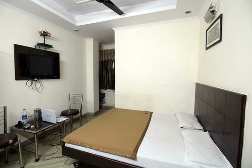 Hotel Vinayaka Inn, Забронировать Отель Пахар-Ганж Нью-Дели, рядом с Rural Electrification Corporation Limited
