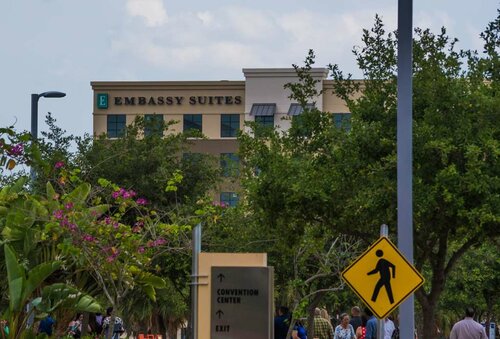 Embassy Suites by Hilton McAllen Convention Center, Забронировать Отель Макаллен Rio Grande Valley