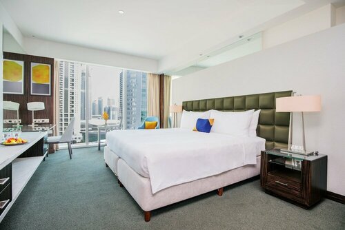 Royal Club By RVHR, Bonnington Residential Tower - JLT, Забронировать Апартаменты/квартира Отели Дубая с парковкой, Парковка