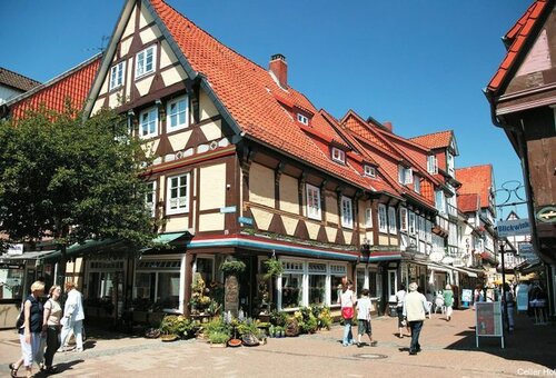 Celler Hof, Забронировать Отель Целле Люнебургская пустошь, рядом с Hoppener Haus