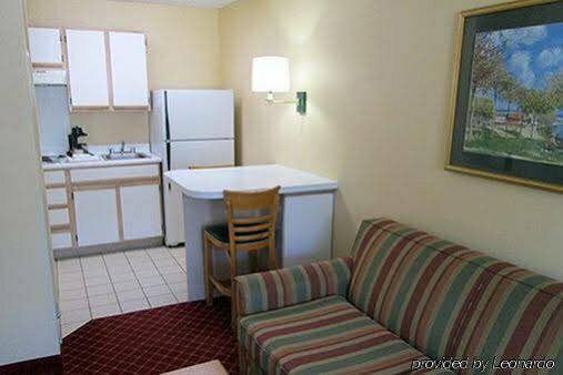 Homestead Studio Suites Dallas-Las Colinas