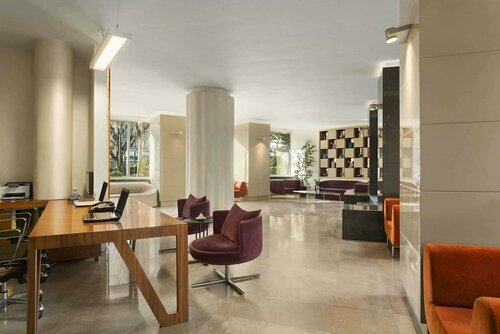 Ramada by Wyndham Istanbul Grand Bazaar, Забронировать Отель Фатих Стамбул, рядом с Мечеть Зейрек