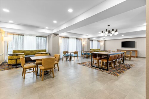 Hampton Inn and Suites Mansfield South, Boek Hotel Hotels in Mansfield met zwembad, Zwembad