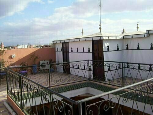 Riad Essaoussan, Забронировать Отель Отели Марракеш-Тенсифт-Эль-Хауз 3 звезды, 3*