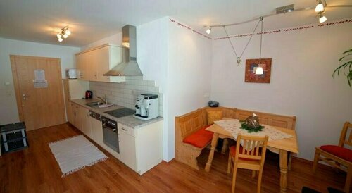 Appartement Sandra, Забронировать Апартаменты/квартира Отели Тироля с парковкой, Парковка