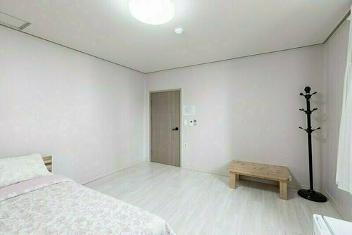 Gongju Einhaus Guesthouse 1, Забронировать Отель Гонцзю провинция Чхунчхон-Намдо