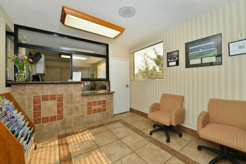 Lax Stadium Inn
