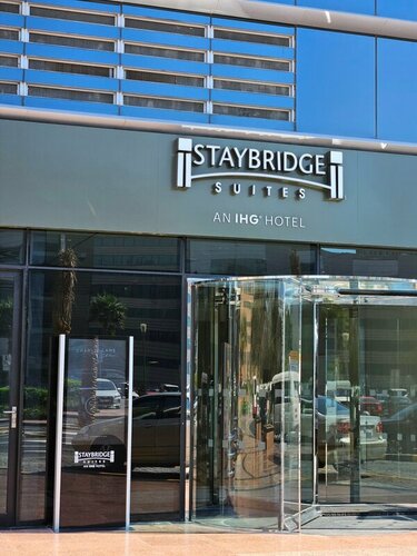 Staybridge Suites Dubai Internet City by IHG, Забронировать Отель Дубай Интернет-Сити , рядом с Hewlett-Packard Middle East