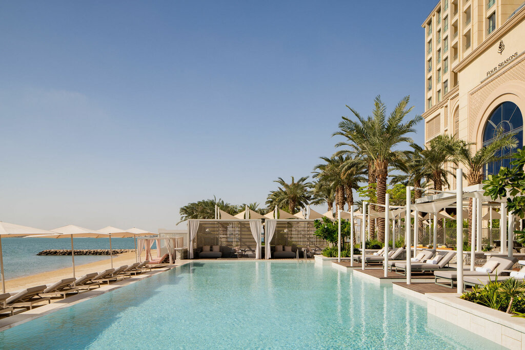 Four Seasons Resort and Residences at The Pearl Island