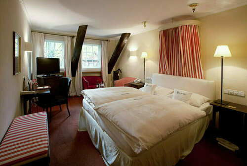 Romantik Hotel Hof zur Linde, Забронировать Отель Мюнстер Münsterland