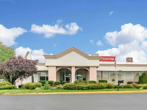 Econo Lodge New Stanton, Book Hotel New Stanton Pennsylvania
