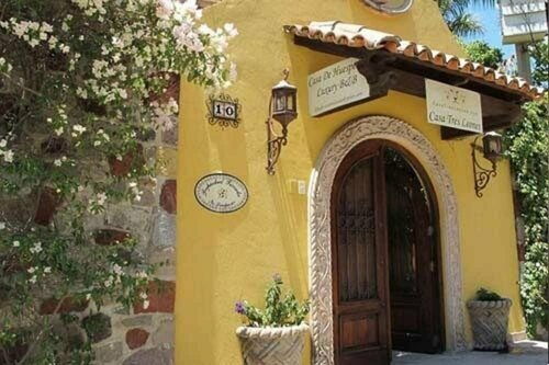 Casa Tres Leones, Забронировать Отель Отели Ахихик 3 звезды, 3*