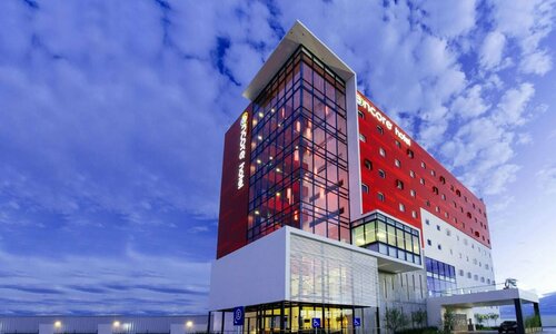 Ramada Encore by Wyndham San Luis Potosi, Rezerwuj Hotel Hotele w San Luis Potosi z basenem, Basen