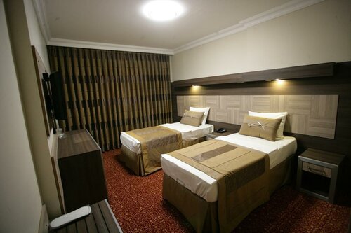 Hotel Guven, Забронировать Отель Отели Karaköprü с парковкой, Парковка