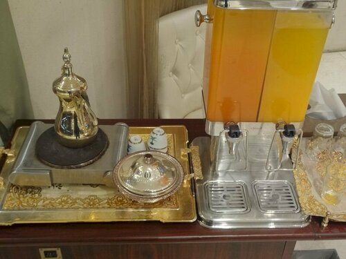 Sanam Hotel Suites, Забронировать Отель Отели Хафр-эль-Батина с завтраком, Завтраки