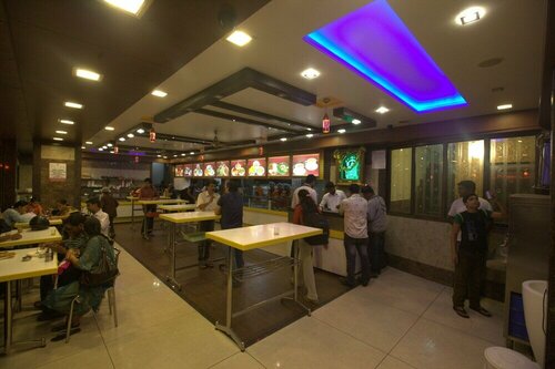 Royal Shades, Varaa Hotelli Hotellit Bangalore aamiaisella, Aamiainen