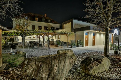 Feldkirchnerhof, Book Hotel Hoteller i Region Graz med parkering, Parkering