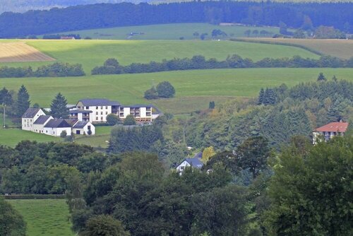 Haus Anny, Rezerwuj Hotel Deudesfeld Vulkan Eifel