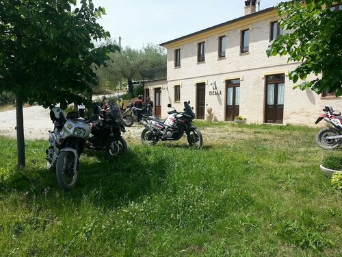 Agriturismo La Cicala, Rezerwuj Dom wakacyjny Hotele w Romagna z parkingiem, Parking