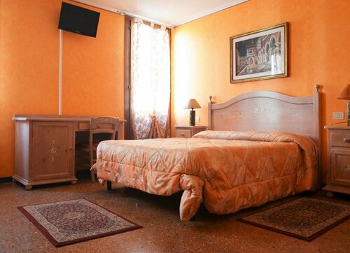 Best Holidays Venice, Забронировать Отель Сан-Поло Венеция, рядом с Вокзал Accademia