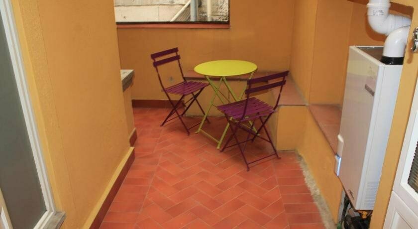 Camera con vista B&B