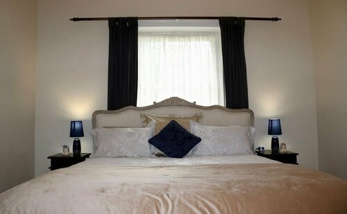 Blue Bell Inn, Забронировать Отель  