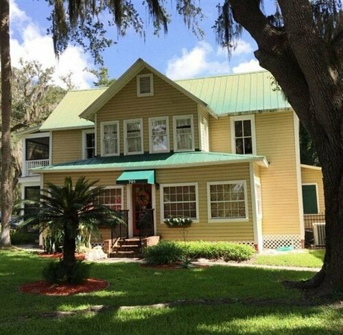 Dolan House B&B, Buchen Sie Bed & Breakfast Brooksville Florida