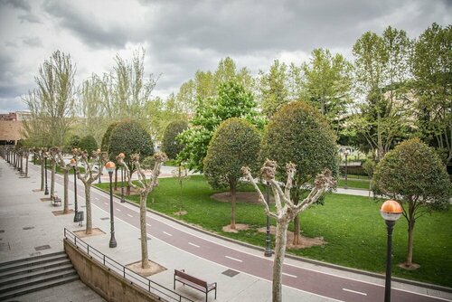 Pensión Parque del Ebro, Забронировать Гостевой дом Логроньо 
