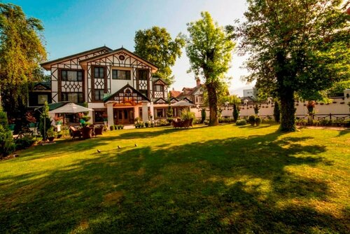 Lemon Tree Hotel Srinagar, Забронировать Отель Сринагар Jammu & Kashmir Ski