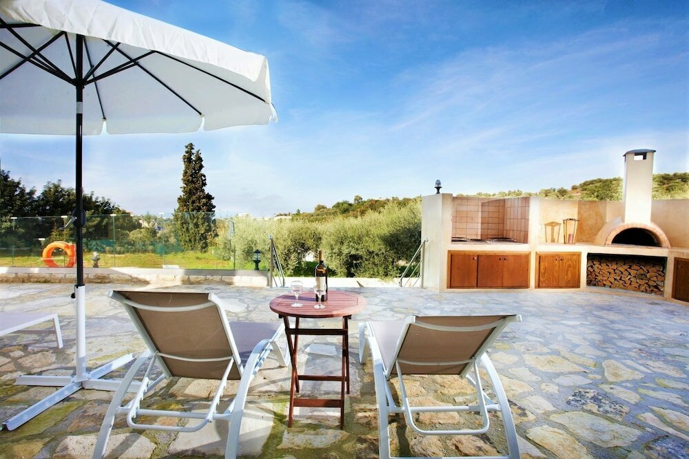 disCrete Villa Archontiki