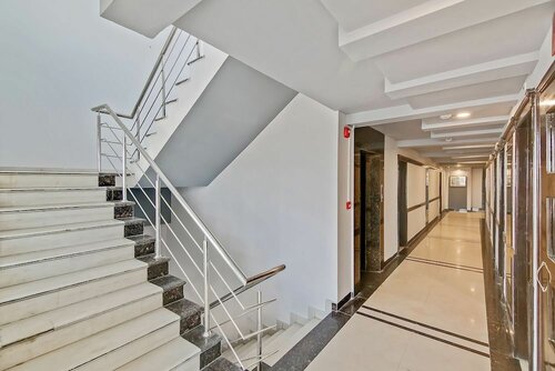 Collection O 40421 Hotel Queens Tower, Book Hotel Hoteller i Punjab med parkering, Parkering