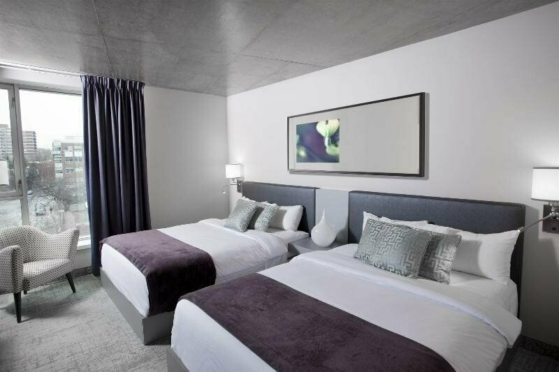 Hotel 10