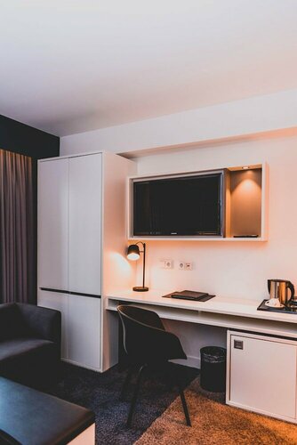 Hotel Bliss, Забронировать Отель Бизнес-отели Франкфурт-на-Майне, рядом с Вилли-Брандт-Плац, 4* 5*